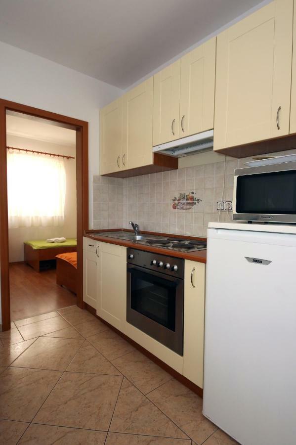 Dalmacia Apartments Srima Exteriör bild
