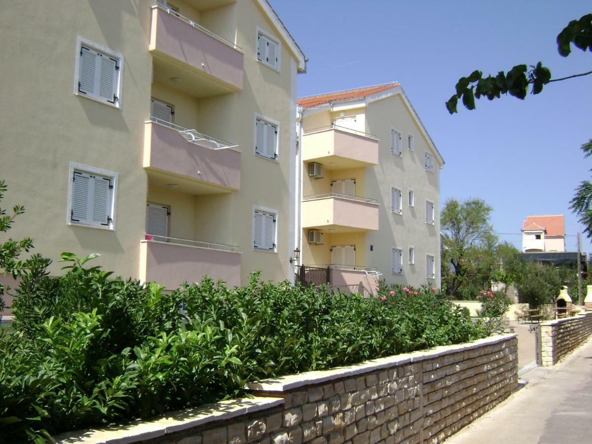 Dalmacia Apartments Srima Exteriör bild